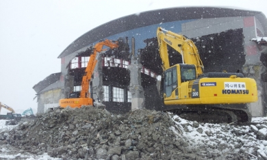 津波被害体育館 解体工事